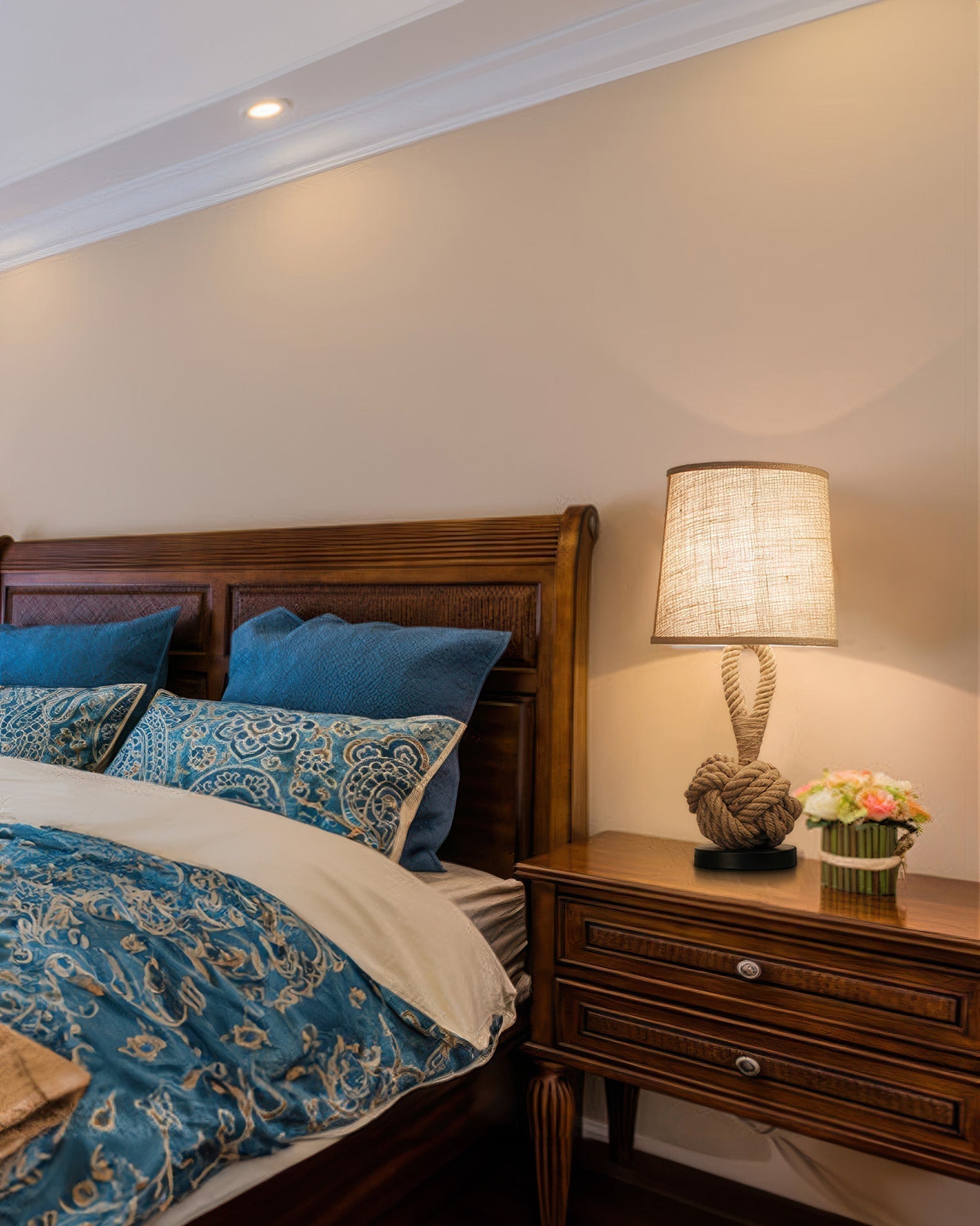 Lámpara de mesa de cuerda de cáñamo rústica Marinell con pantalla de lino y casquillo para bombilla E27 para iluminación acogedora del hogar