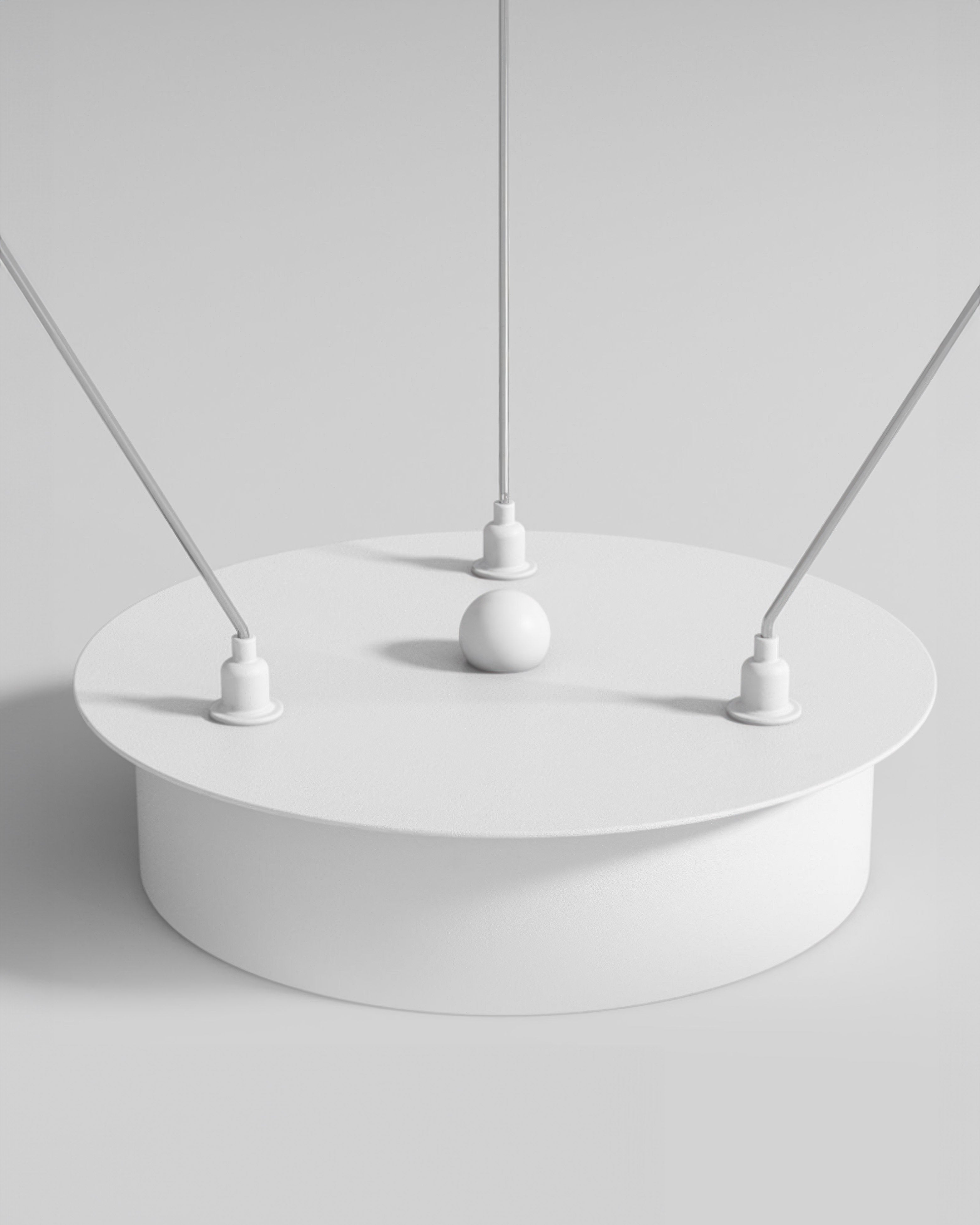 Lámpara de araña de diseñador estilo caoba Marcelli con ángulos ajustables y acabado de aluminio con vetas de madera