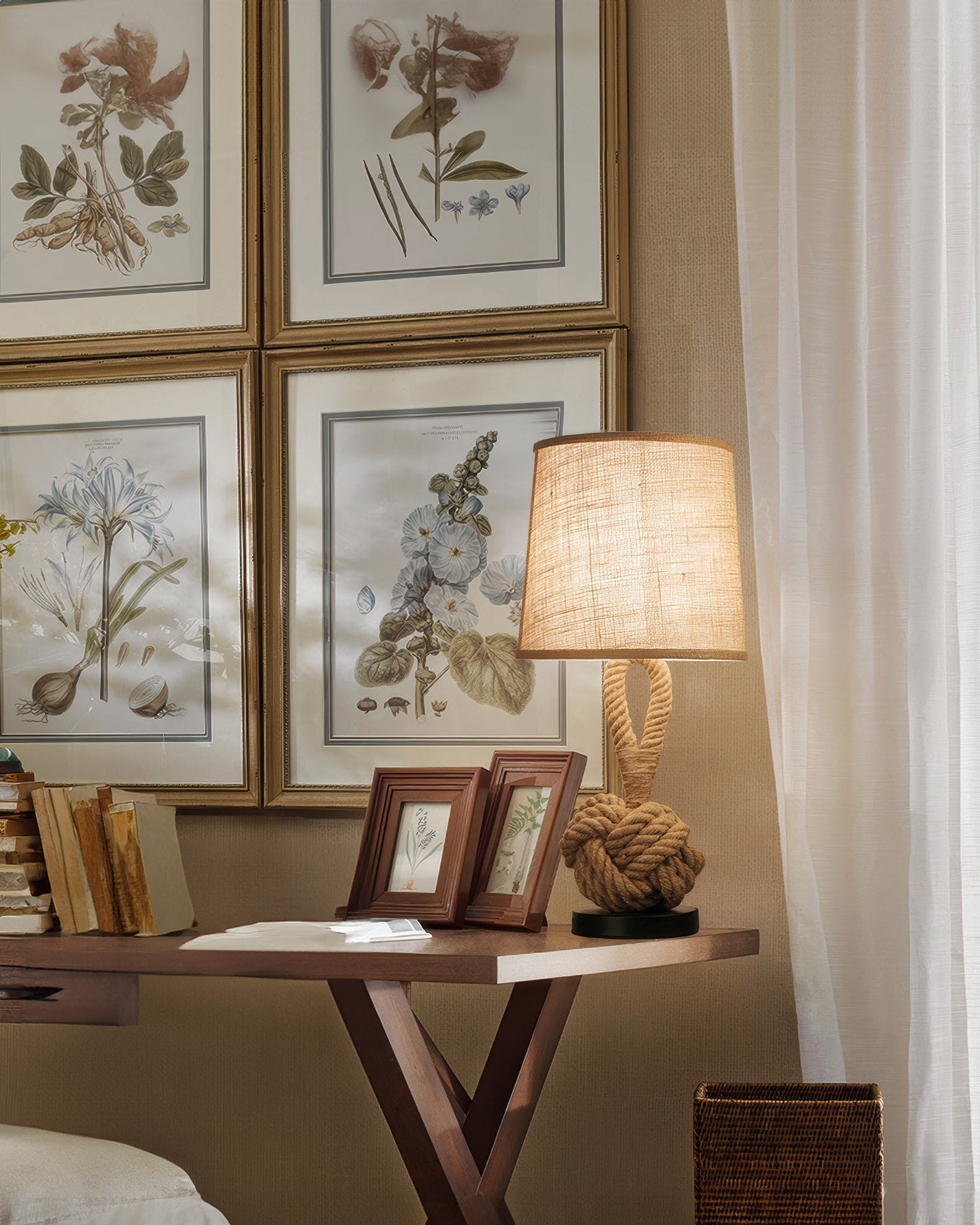 Lámpara de mesa de cuerda de cáñamo rústica Marinell con pantalla de lino y casquillo para bombilla E27 para iluminación acogedora del hogar